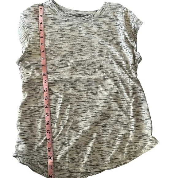 Lululemon Gray and White Active Wear Short Sleeve Shirt-Women’s - Picture 6 of 7